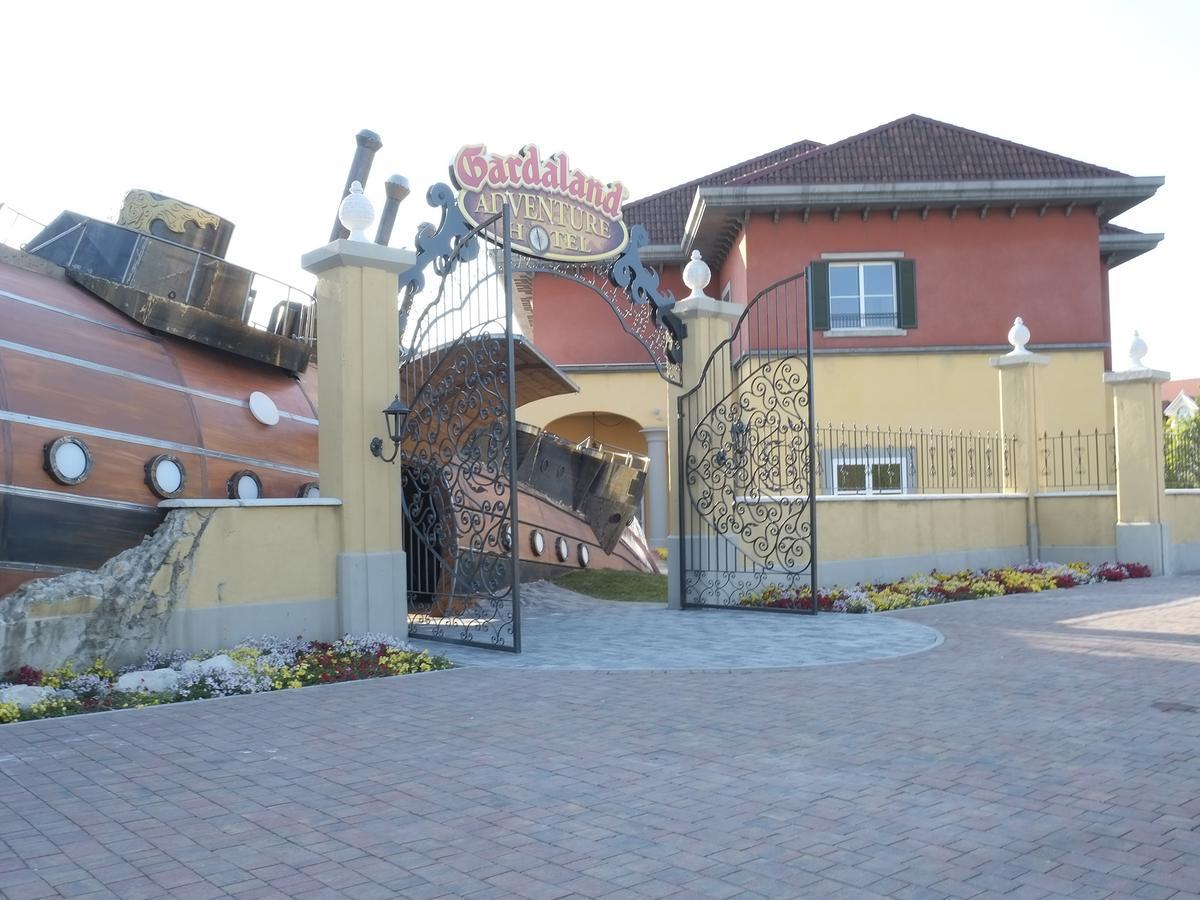 Gardaland Adventure Hotel Castelnuovo del Garda Exterior foto
